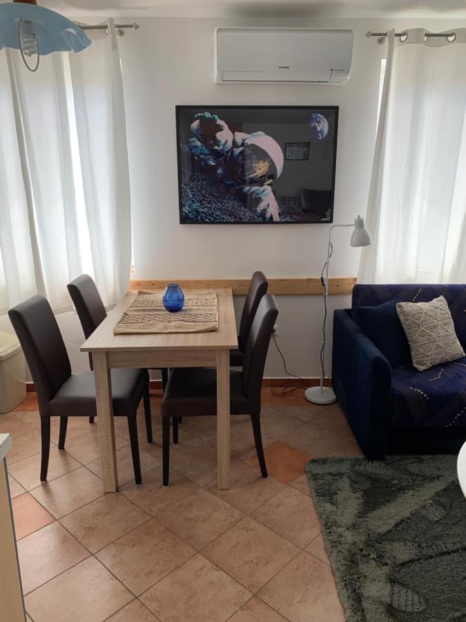 Mat Apartment Novalja